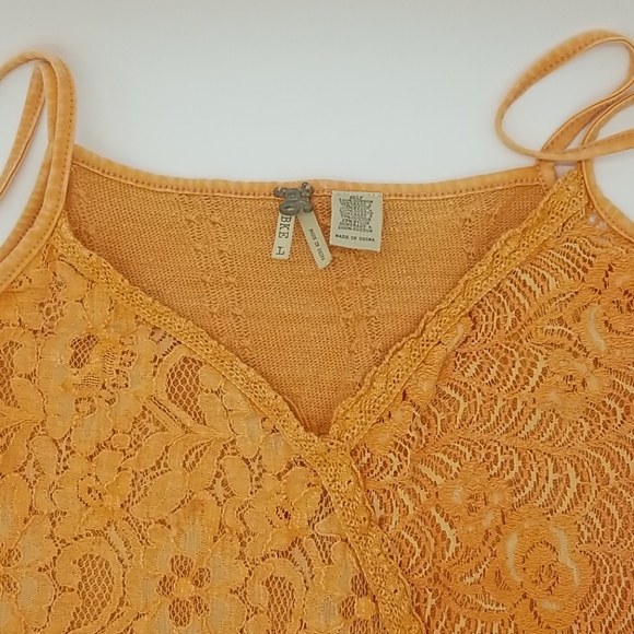 gimmicks by BKE Large Asymmetrical Crochet & Lace Orange Tank Top - Picture 2 of 6